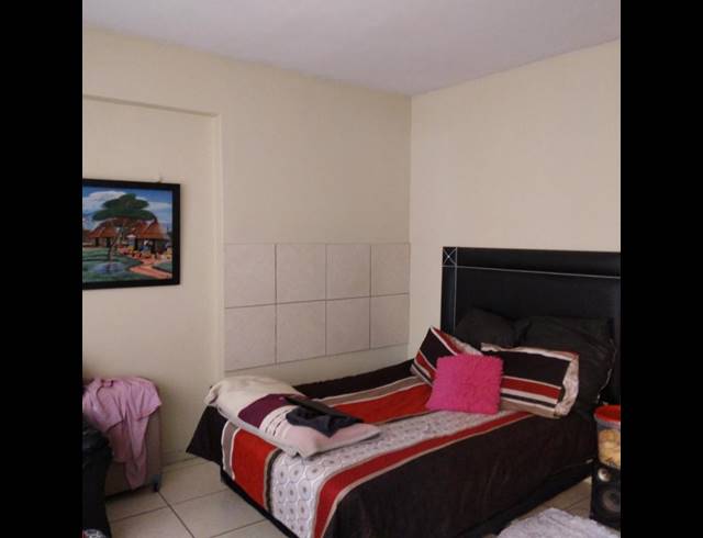4 BEDROOM APARTMENT FOR SALE IN SUNNYSIDE